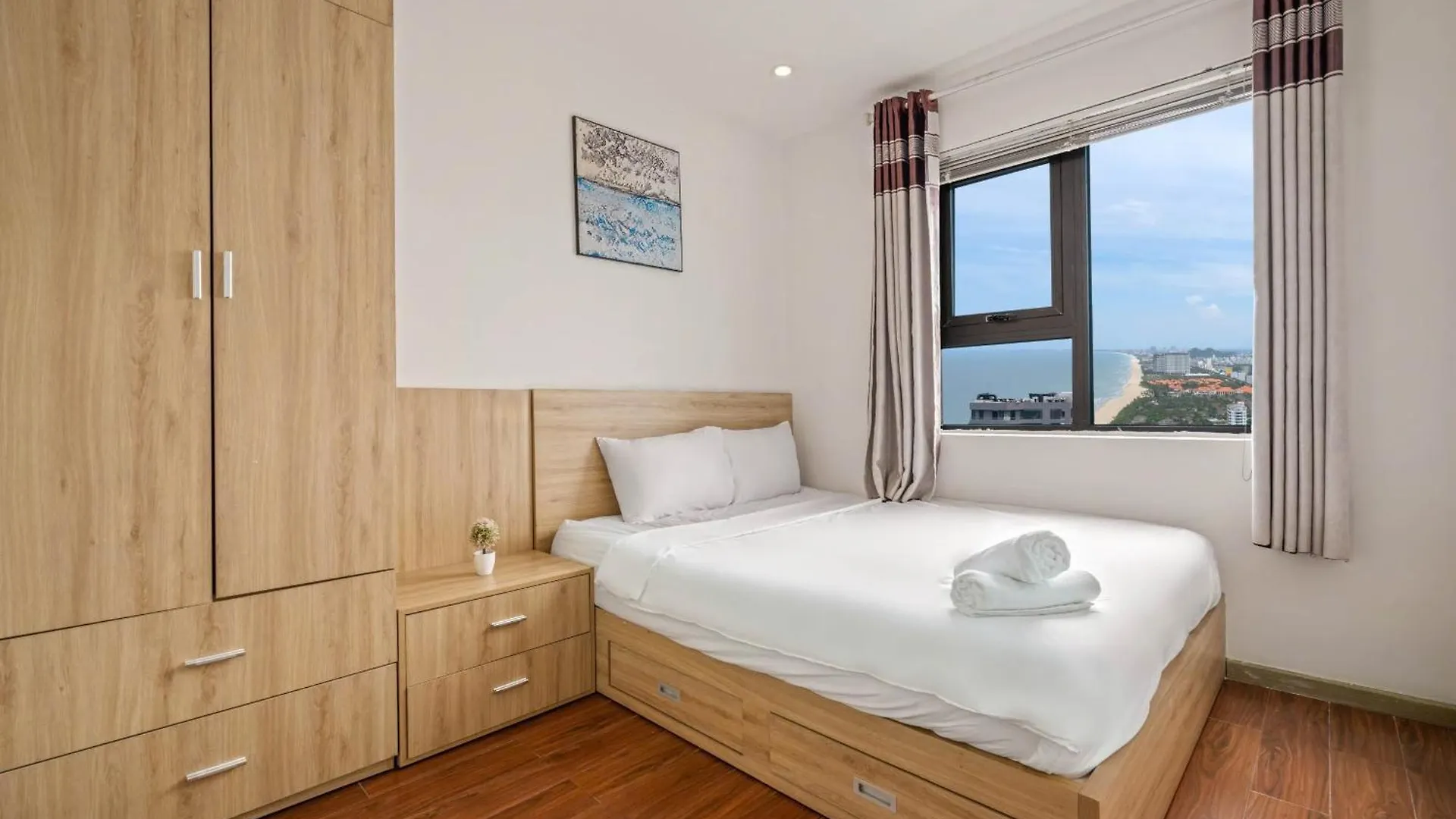Da Nang Seaview Mt Apartment Vietnam